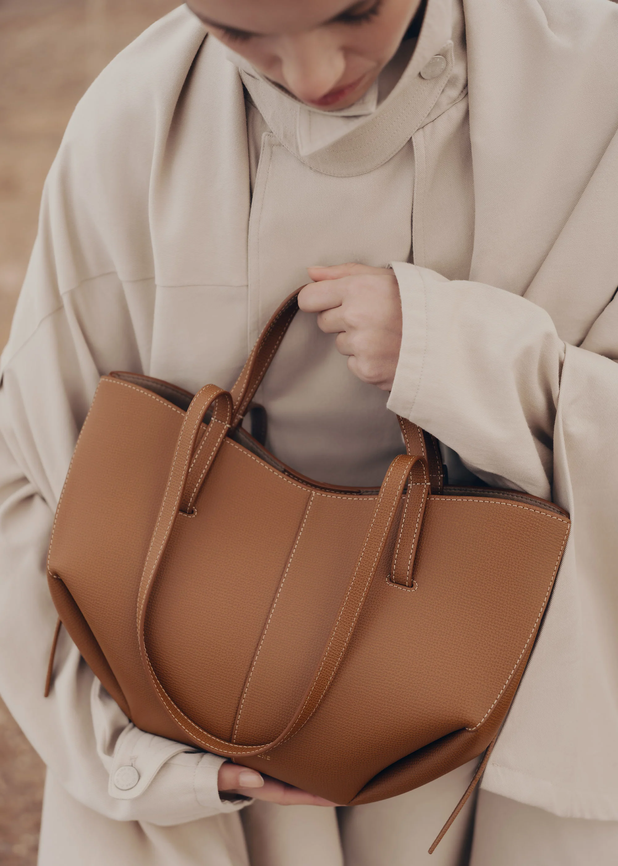 Cyme Mini - Camel Genarbtes Leder - Image 5