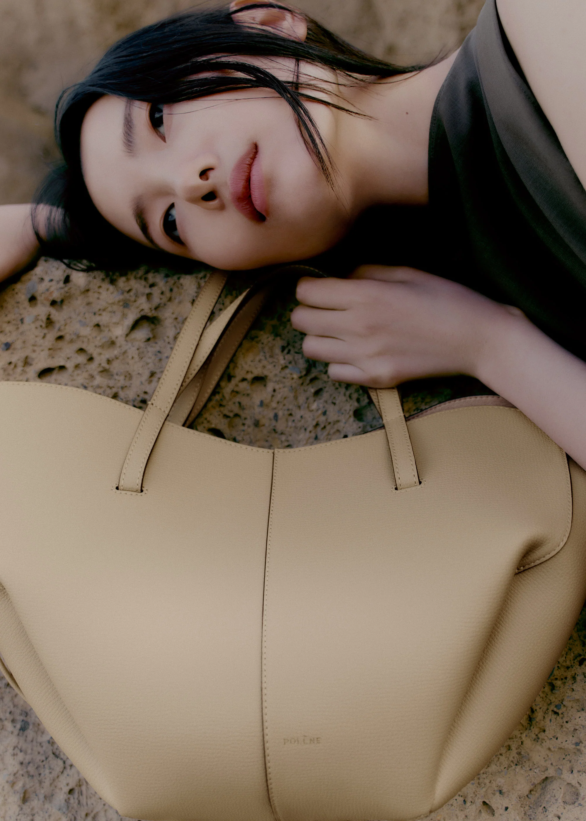 Cyme Mini - Sand Genarbtes Leder - Image 3