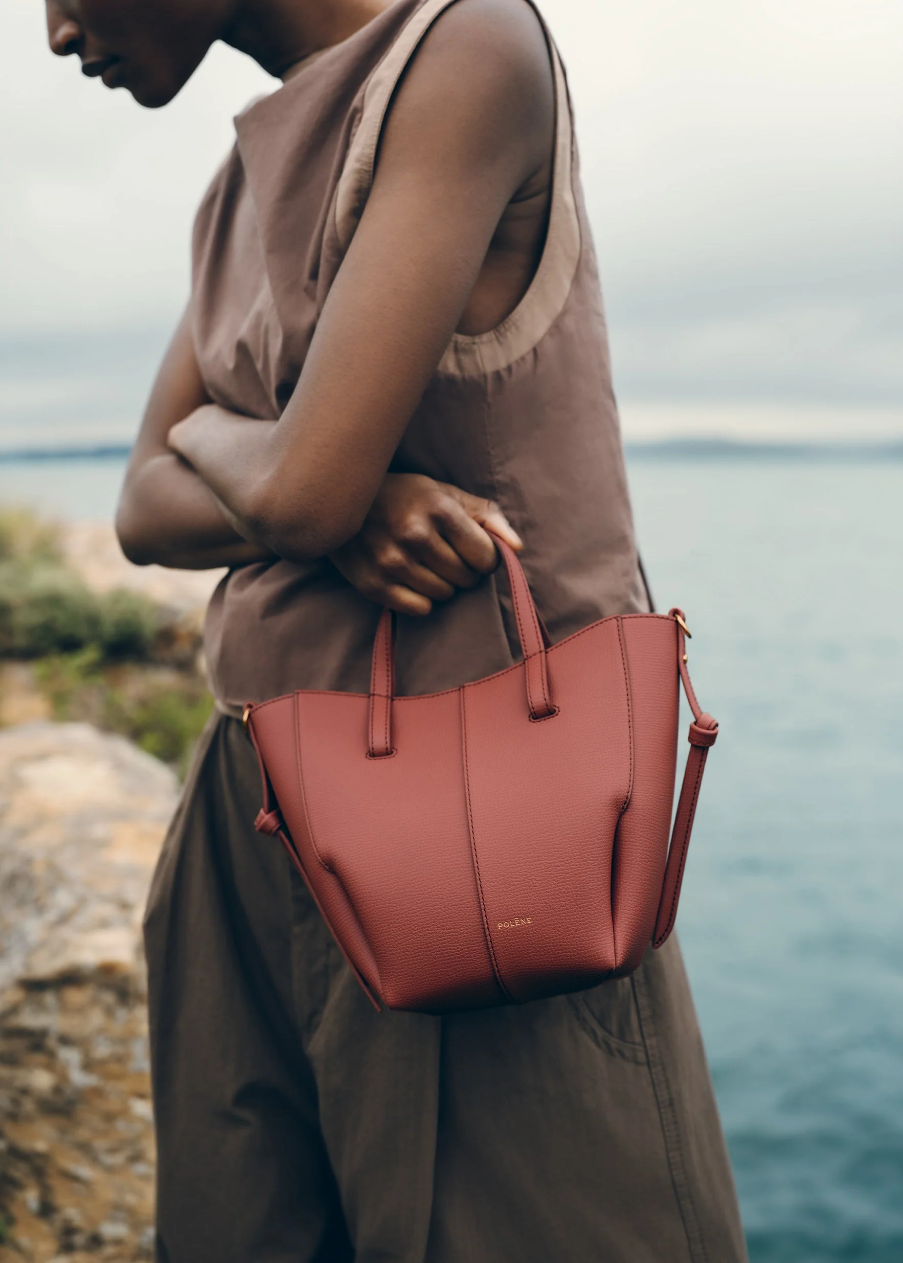 Cyme Tote Nano - Terracotta Genarbtes Leder - Image 4