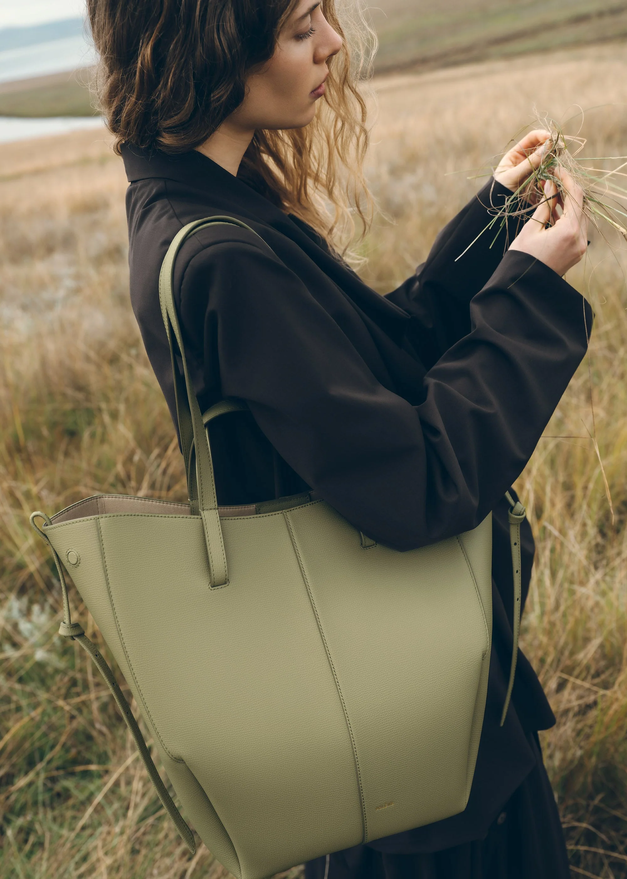 Cyme Tote - Lindgrün Genarbtes Leder - Image 4