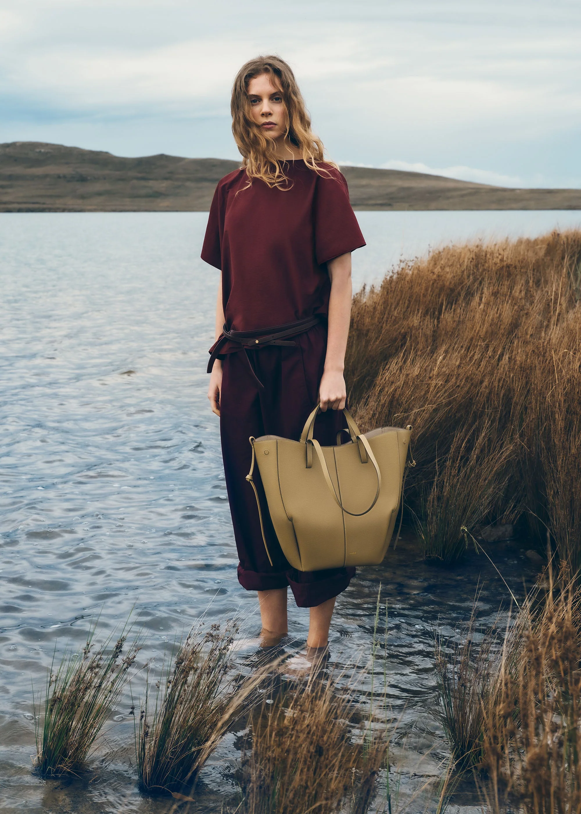 Cyme Tote - Olivbraun Genarbtes Leder - Image 3