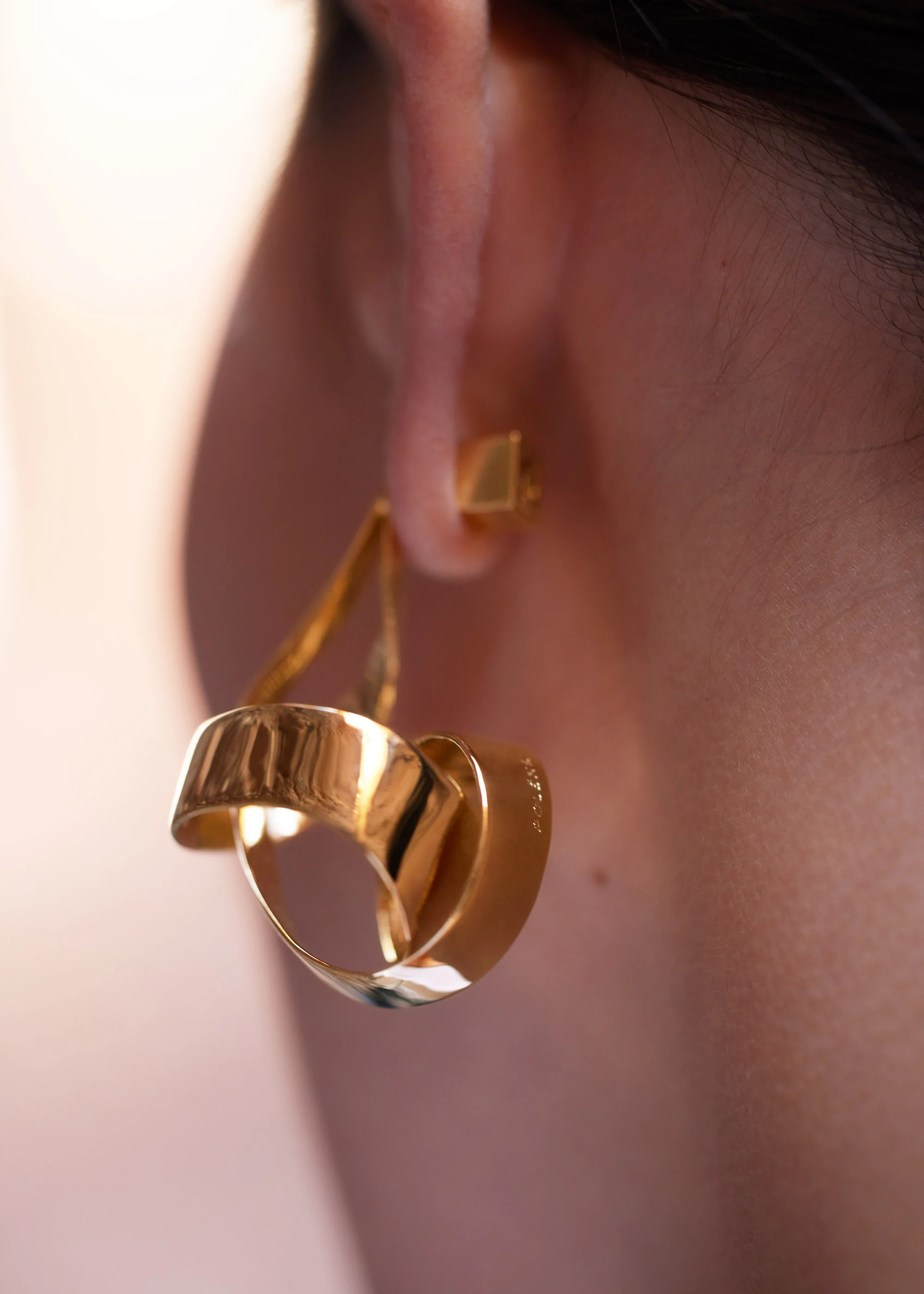 Spiralförmige Ohrringe Éole - Goldedition 24 Karat vergoldet - Image 5