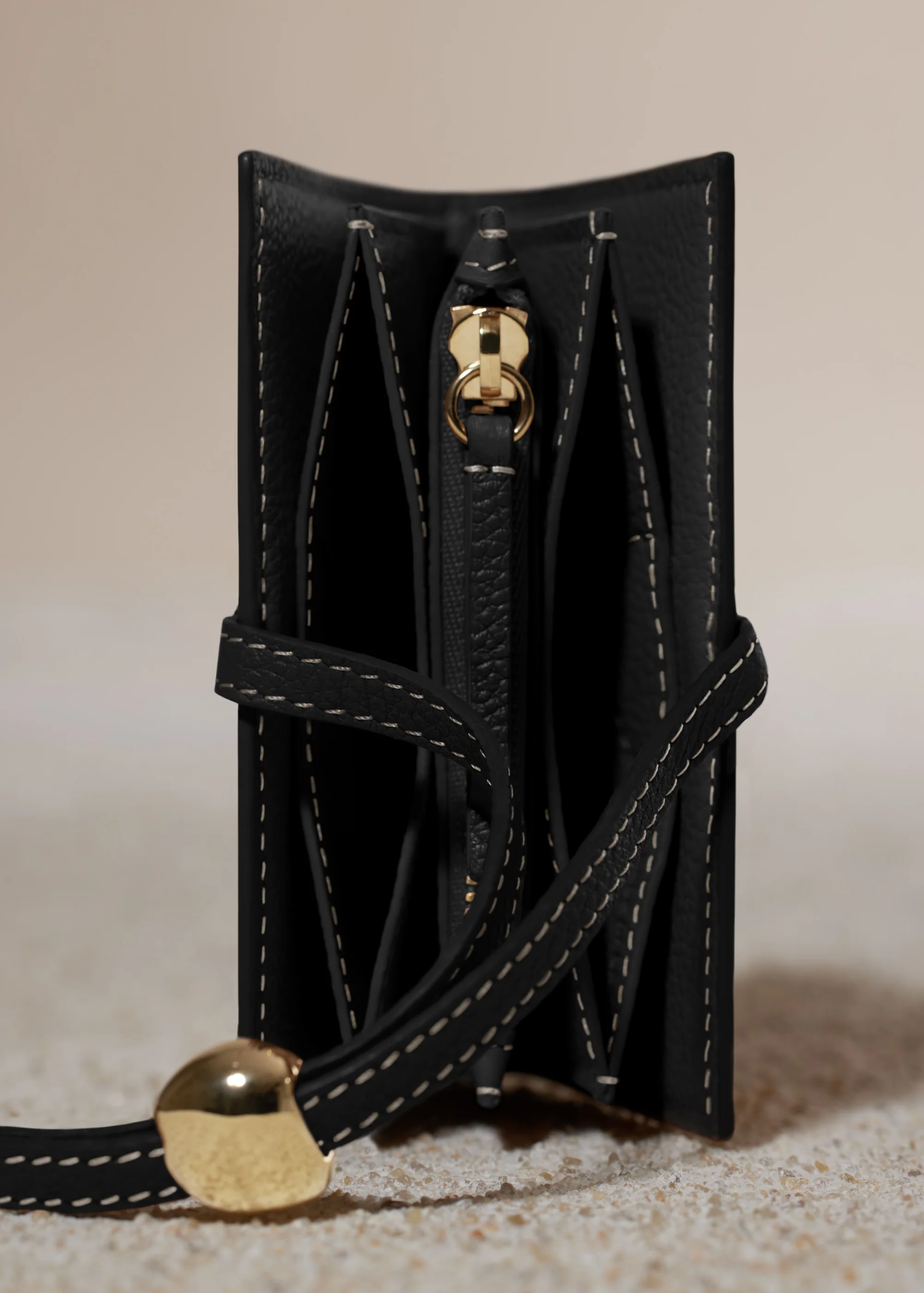 Kartenetuis Kayé - Schwarz Genarbtes Leder - Image 5