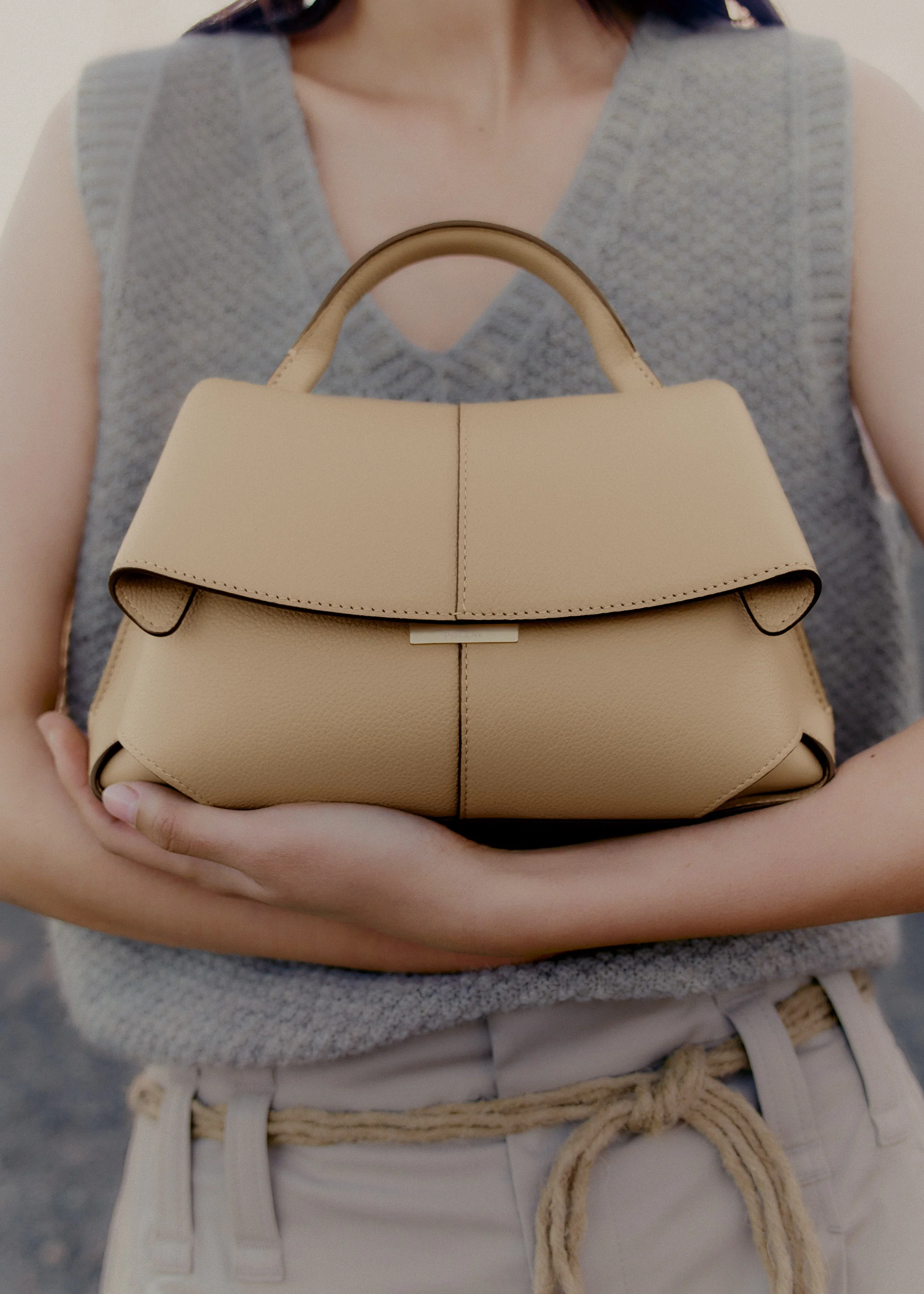 Mokki Mini - Sand Genarbtes Leder - Image 3