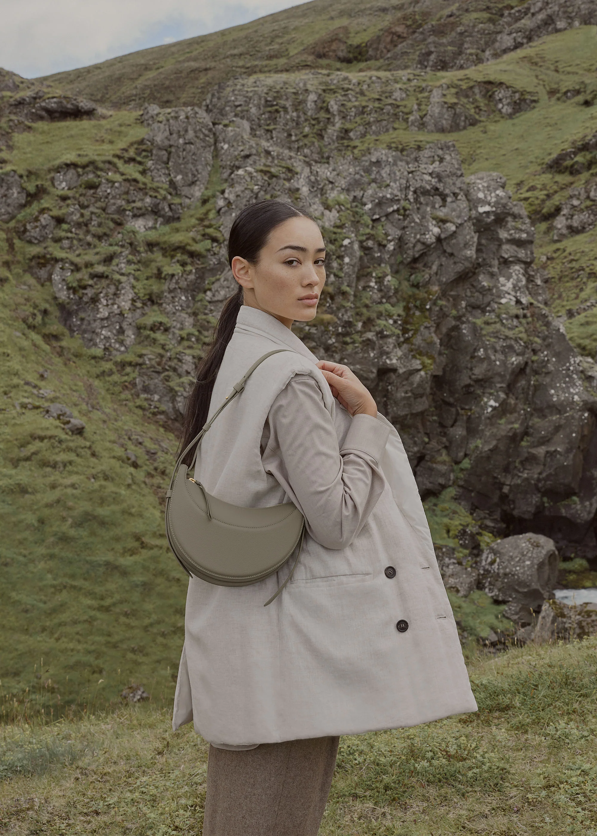 Numéro Dix - Olive Genarbtes Leder - Image 4