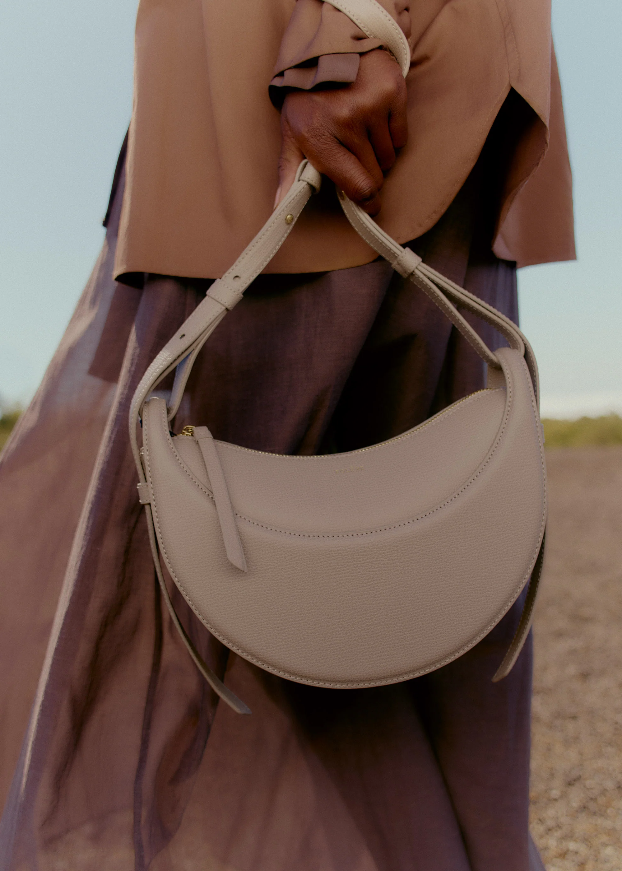 Numéro Dix - Taupe Genarbtes Leder - Image 3