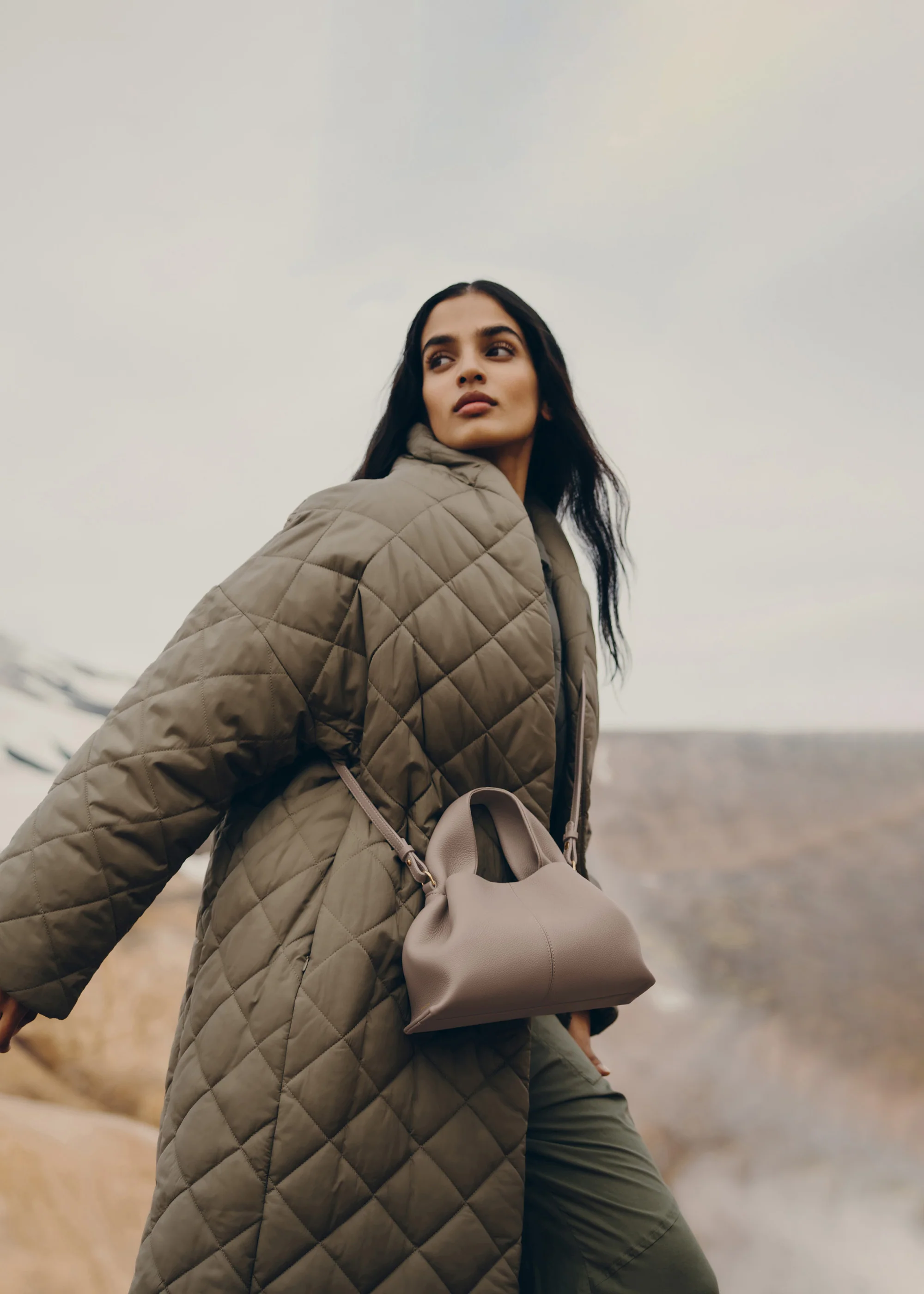 Numéro Neuf Mini - Taupe Genarbtes Leder - Image 3