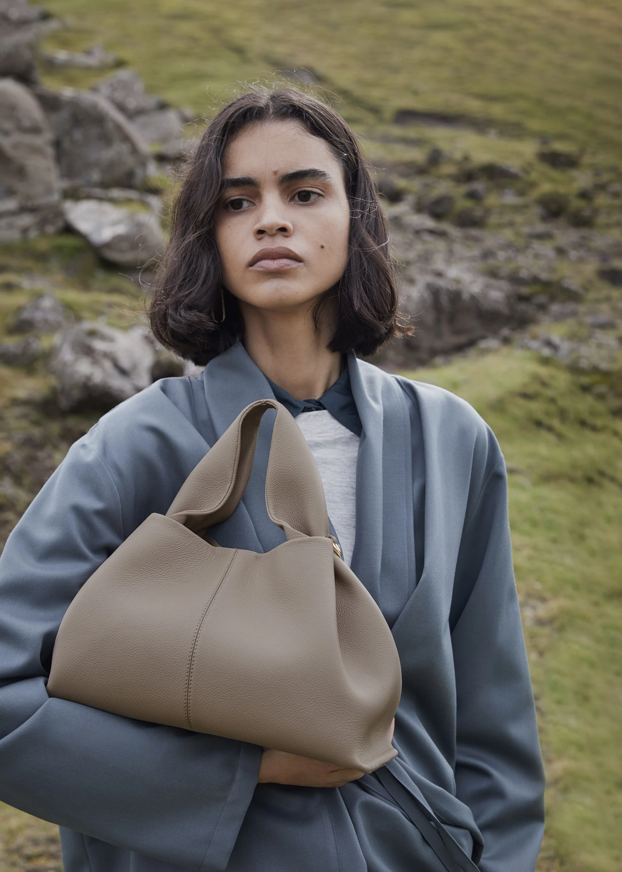 Numéro Neuf - Taupe Genarbtes Leder - Image 3