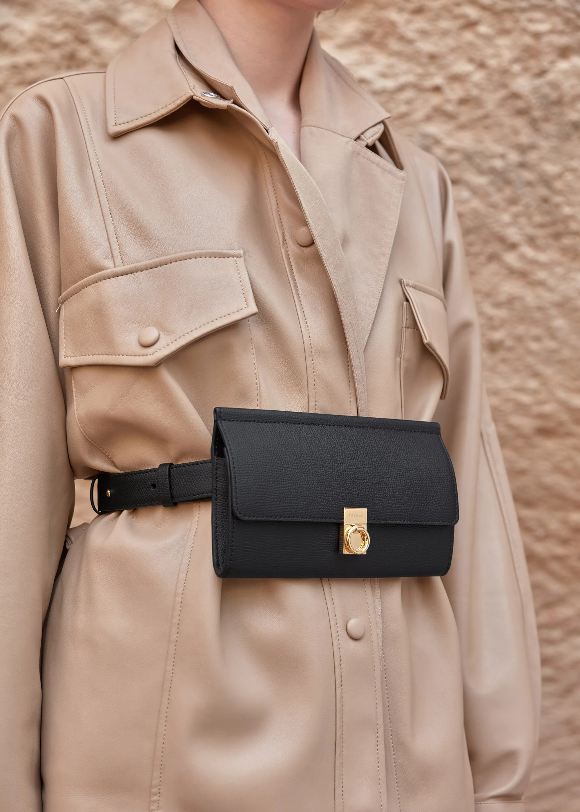 Numéro Sept Gürteltasche - Schwarzes Genarbtes Leder - Image 3