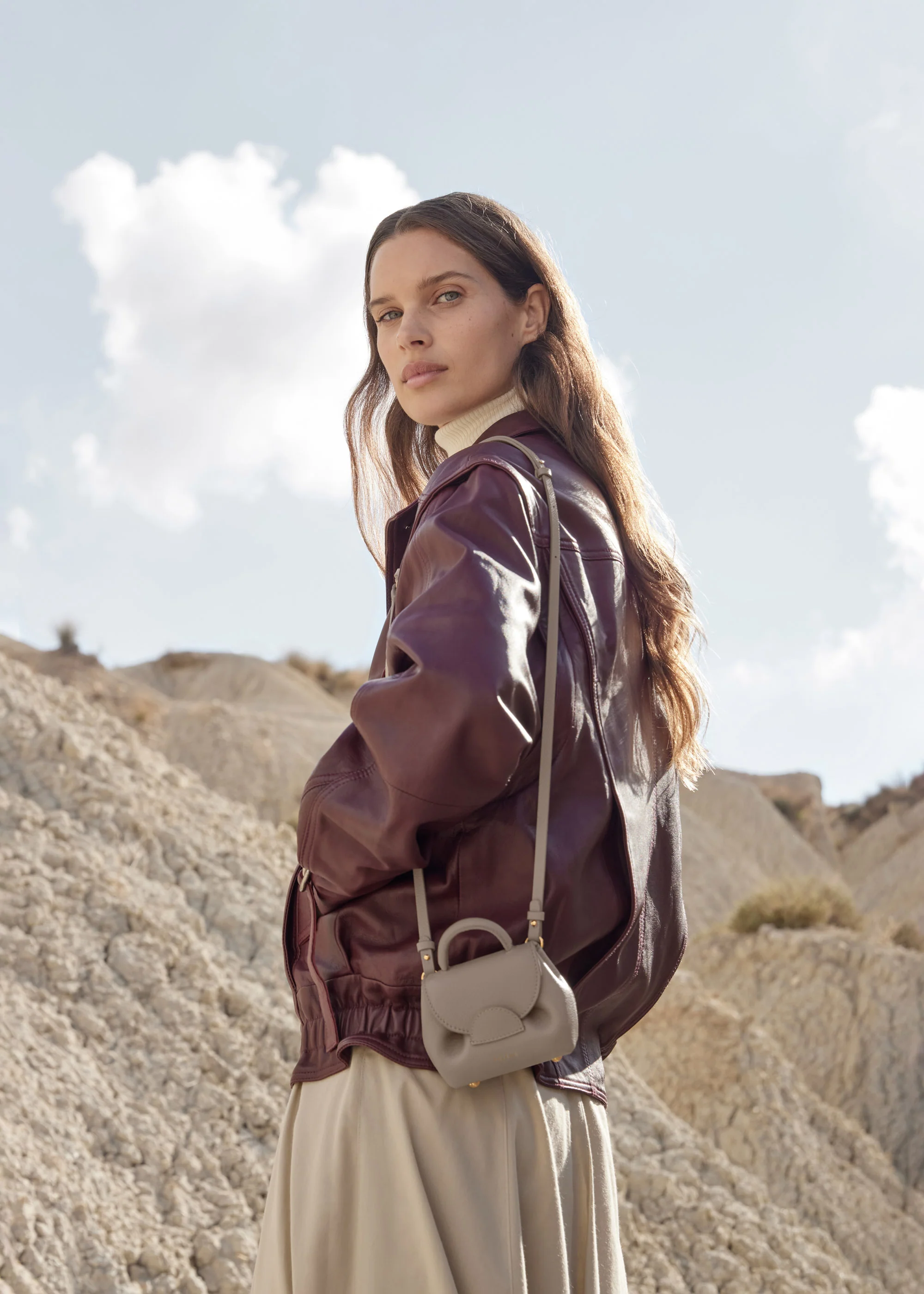 Numéro Un Micro - Taupe Genarbtes Leder - Image 4